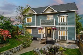 Detached House for Sale, 211 Houston Street, Nelson, BC