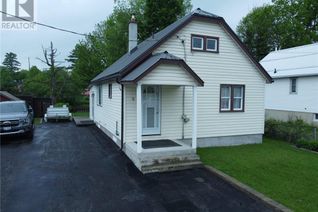 Detached House for Sale, 8 Alice Street, Bancroft, ON