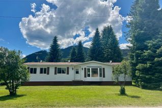 Property for Sale, 901 Eighth Street, Salmo, BC
