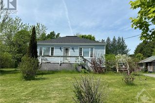 Detached House for Sale, 2248 Canaan Road, Sarsfield, ON