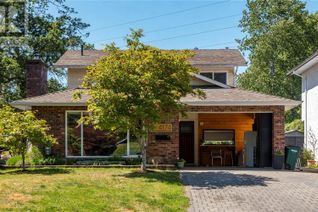 Detached House for Sale, 4174 Crosshaven Close, Saanich, BC