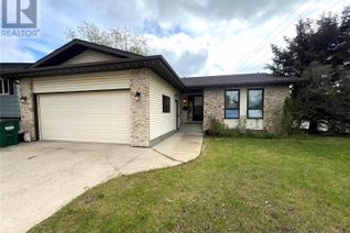 Detached House for Sale, 102 Ae Adams Crescent, Saskatoon, SK