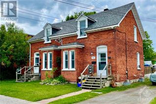 Duplex for Sale, 70-72 Russell Street E, Smiths Falls, ON