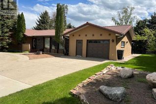 House for Sale, 527 Centennial Avenue, Picture Butte, AB