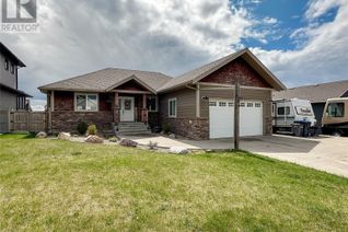 House for Sale, 909 89 Avenue, Dawson Creek, BC