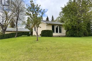 Bungalow for Sale, 1008 2nd Avenue, Raymore, SK