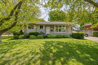 House for Sale, 22 Woodlawn Drive, Grimsby, ON