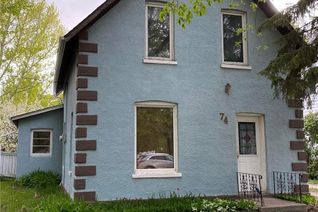 Detached House for Sale, 74 Third Avenue N, Yorkton, SK