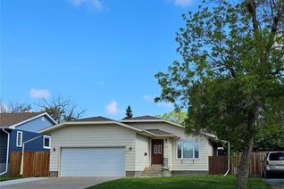 Bungalow for Sale, 1020 Caribou Street W, Moose Jaw, SK