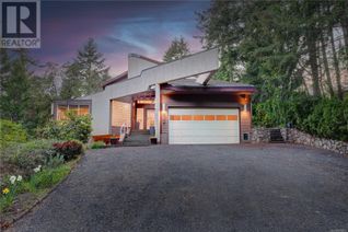 Property for Sale, 8152 Woodwyn Terr, Central Saanich, BC