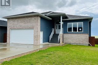Detached House for Sale, 820 Hamilton Drive, Swift Current, SK