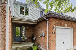 Freehold Townhouse for Sale, 204 Deacon Wood Place, Waterloo, ON