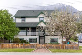 Property for Sale, 691 7th Avenue, Fernie, BC