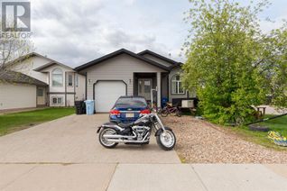 Detached House for Sale, 180 Webb Drive, Fort McMurray, AB