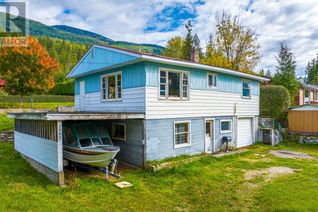 Ranch-Style House for Sale, 1537 Russel Avenue, Riondel, BC