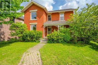 Detached House for Sale, 61 Clairfields Drive E, Guelph, ON
