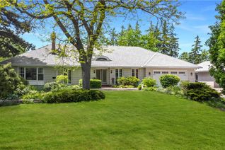 Detached House for Sale, 2501 1 Side Road, Burlington, ON