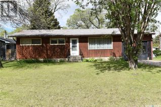Detached House for Sale, 118 5th Street E, Nipawin, SK