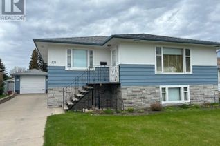 Detached House for Sale, 231 P Avenue N, Saskatoon, SK