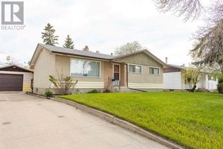 Bungalow for Sale, 5218 47 Street, Lacombe, AB