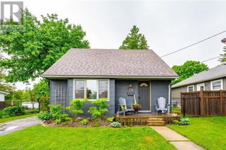 Detached House for Sale, 20 Churchill Crescent W, Fergus, ON