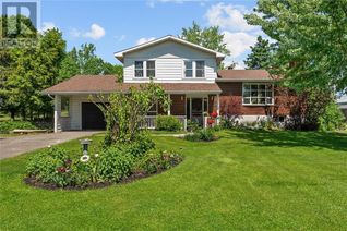 Detached House for Sale, 210 Clarchris Road, Perth, ON
