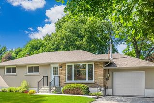 Bungalow for Sale, 32 Strathcona Drive, Fonthill, ON