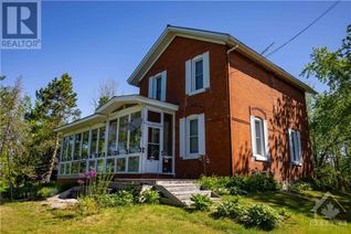 Detached House for Sale, 3369 Yorks Corners Road, Metcalfe, ON