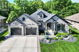 Detached House for Sale, 73 Ashby Crescent, Strathroy-Caradoc, ON