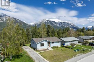 Detached Bungalow for Sale, 5 Macdonald Place, Canmore, AB