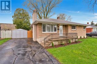 Bungalow for Sale, 3217 Woodlawn Avenue, Windsor, ON