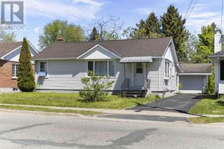 Detached House for Sale, 226 Lake St, Sault Ste. Marie, ON