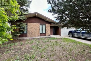 Detached House for Sale, 355 Thain Crescent, Saskatoon, SK