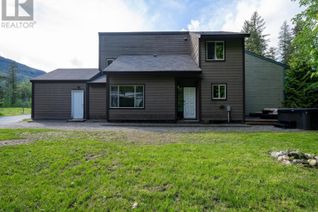 Duplex for Sale, 120 Greely Crescent, Revelstoke, BC