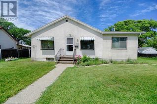 Detached House for Sale, 1713 5 Avenue N, Lethbridge, AB