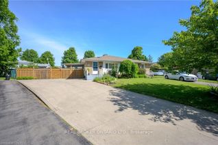 Semi-Detached House for Sale, 13 Huntingwood Gate, St. Catharines, ON