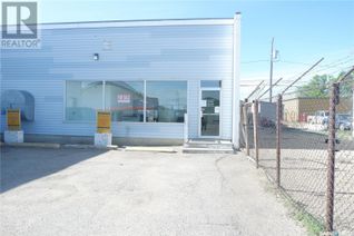 Property, 112-114 2nd Avenue E, Assiniboia, SK