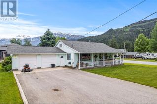 Detached House for Sale, 3015 Laforme Boulevard, Revelstoke, BC