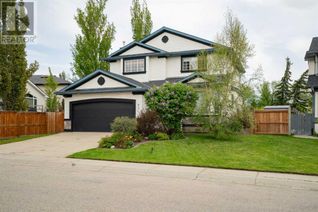 Detached House for Sale, 85 Douglasdale Point Se, Calgary, AB