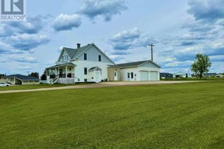 Detached House for Sale, 298 Government Rd E, Kapuskasing, ON