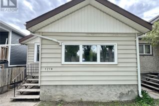Detached House for Sale, 1210 Robinson Street, Regina, SK