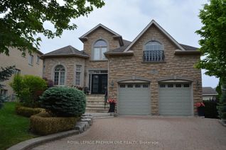 Detached House for Sale, 15 Frini Crt, Vaughan, ON