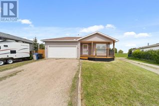 Detached House for Sale, 140 Meadowpark Drive, Carstairs, AB