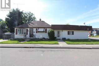 Bungalow for Sale, 49 Tenth Avenue, Brantford, ON