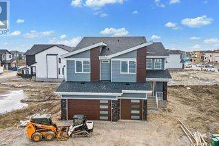 Detached House for Sale, 12 South Shore Mount, Chestermere, AB