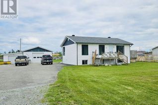 Detached House for Sale, 552 Government Rd E, Kapuskasing, ON