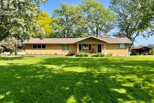 Detached House for Sale, 9670 Longwoods Road, Chatham, ON