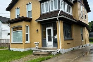 Detached House for Sale, 439 Main Street W, Listowel, ON