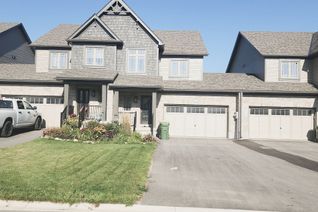 Freehold Townhouse for Sale, 136 stonebrook Way S, Grey Highlands, ON