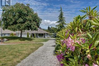 Bungalow for Sale, 5712 Louise Way, Sechelt, BC